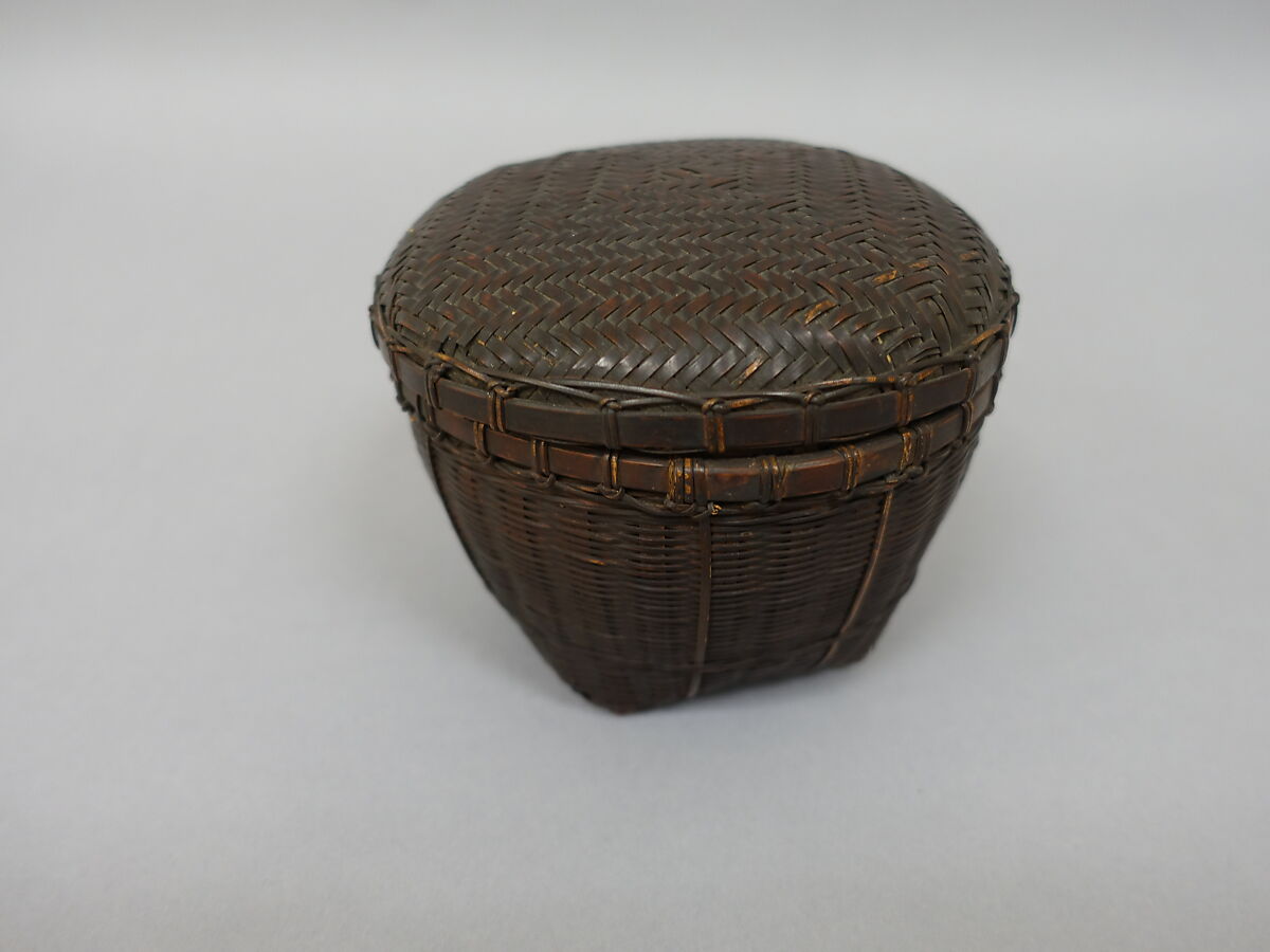 Covered Basket, Fine rattan, Japan