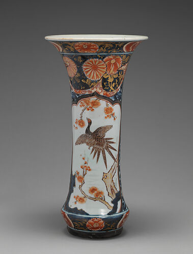 Beaker vase (part of a five-piece garniture)