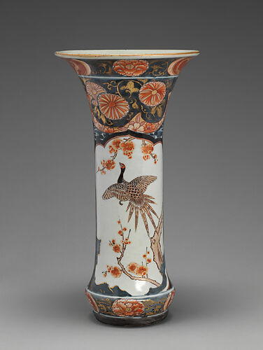 Beaker vase (part of a five-piece garniture)