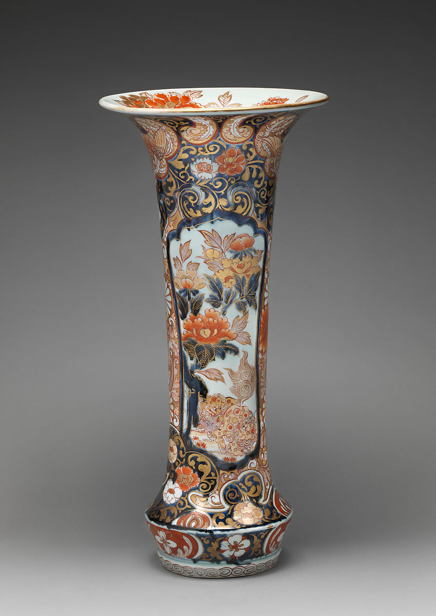 Beaker vase (part of an assembled garniture), Hard-paste porcelain with underglaze blue and overglaze enamel and gilding, Japanese, for export market (Hizen ware, Imari type) 