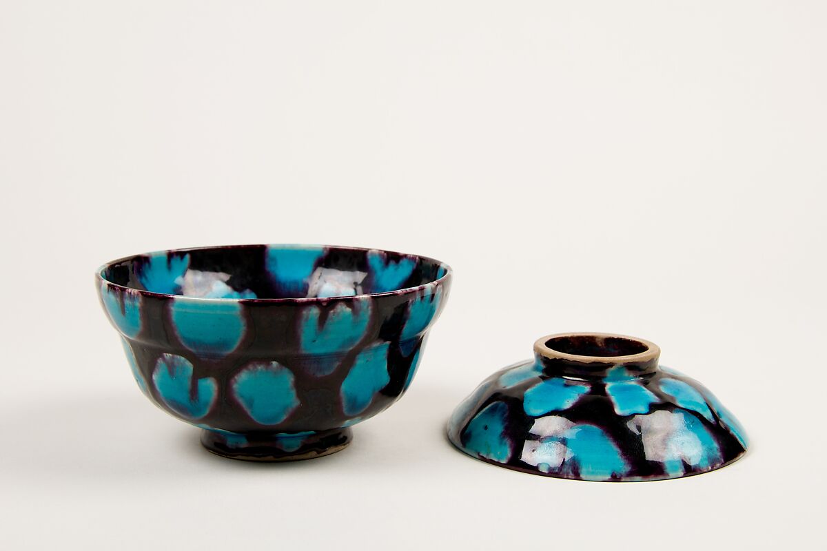 Covered Bowl, In the style of Eiraku Hozen (Japanese, 1795–1854), Porcelain with polychrome glaze (Kairakuen ware), Japan