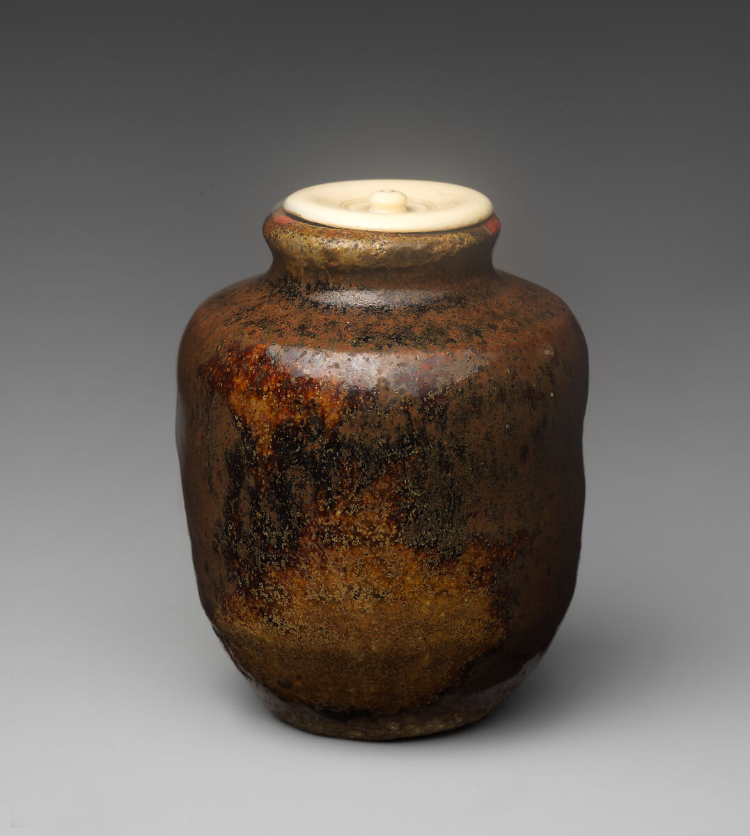 Tea Jar, Clay covered with glaze, partly mottled (Iga ware), Japan 