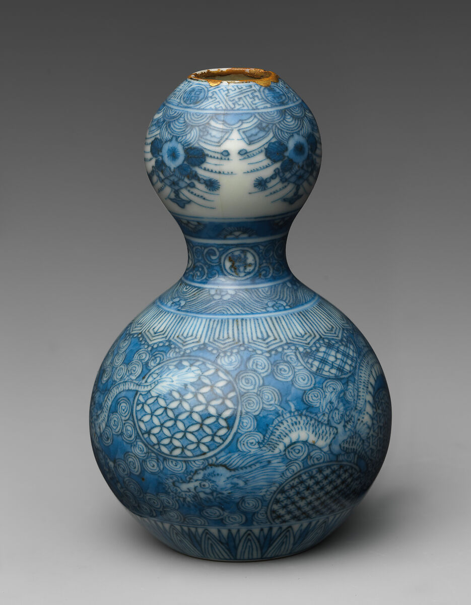 Small Gourd-Shaped Bottle, Porcelain decorated  with underglaze blue (Kyoto ware), Japan