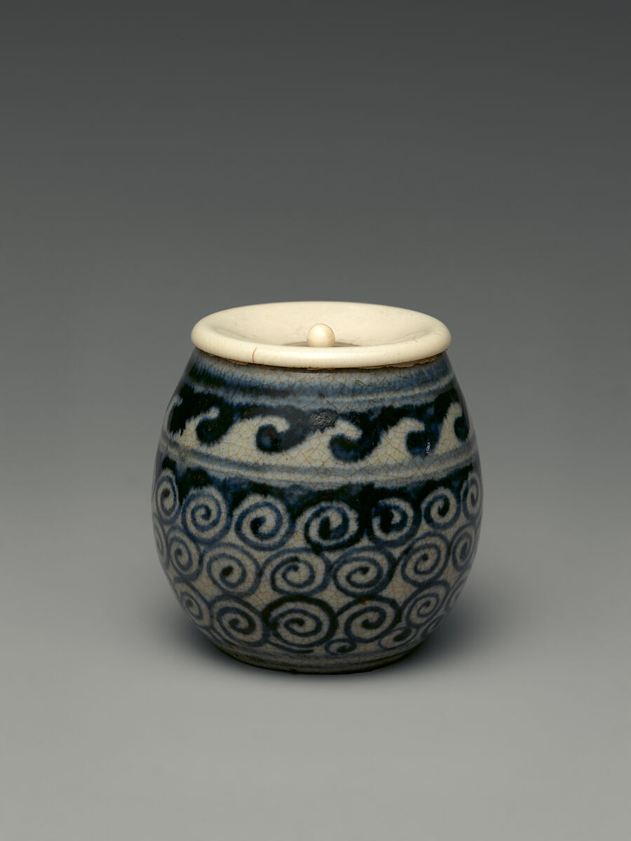 Tea Caddy (Chaire), Porcelain with underglaze blue decoration (perhaps Kyoto ware); ivory lid, Japan 