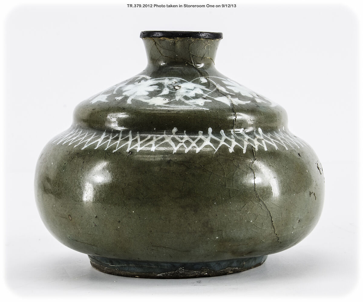 Vase, Stonepaste; slip-painted and glazed 
