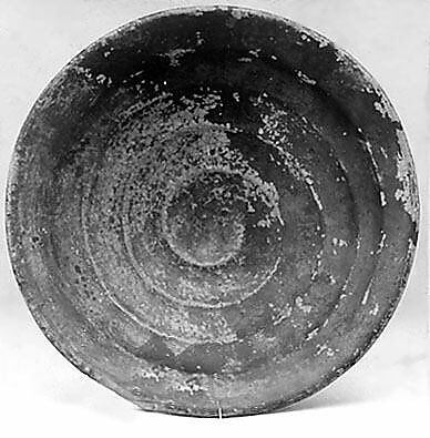 Plate, Raku crackled and spotted with gray green (Shigaraki ware), Japan 