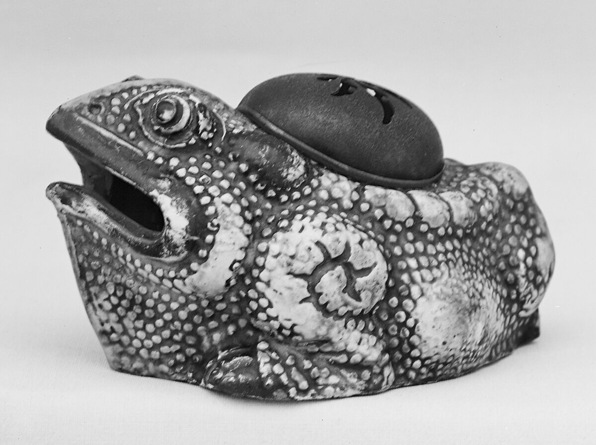 Incense Burner, Pottery decorated with colors, Japan 