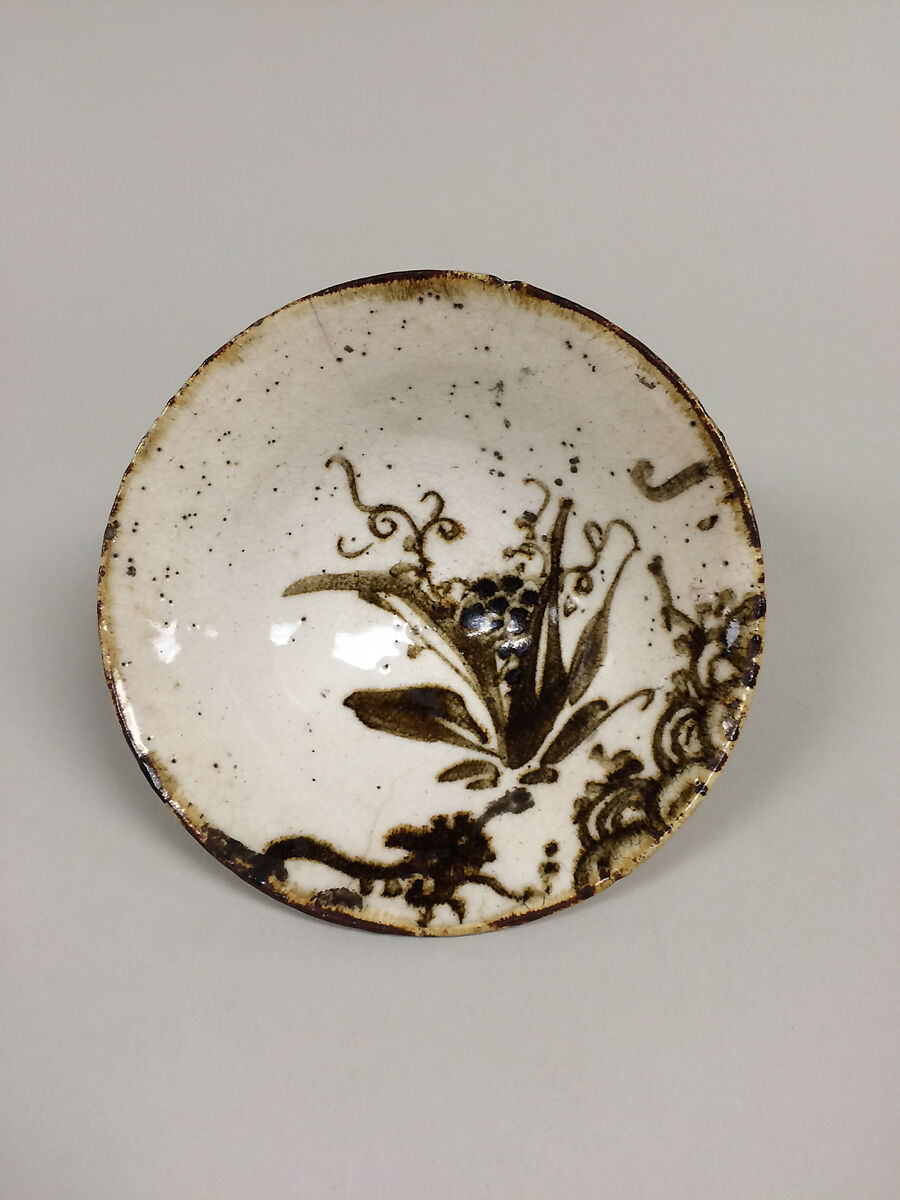 Teabowl, Clay covered with white slip and transparent glaze (Raku ware, Jizhou type), Japan