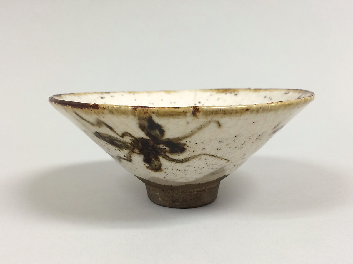 Teabowl, Clay covered with white slip and transparent glaze (Raku ware, Jizhou type), Japan 