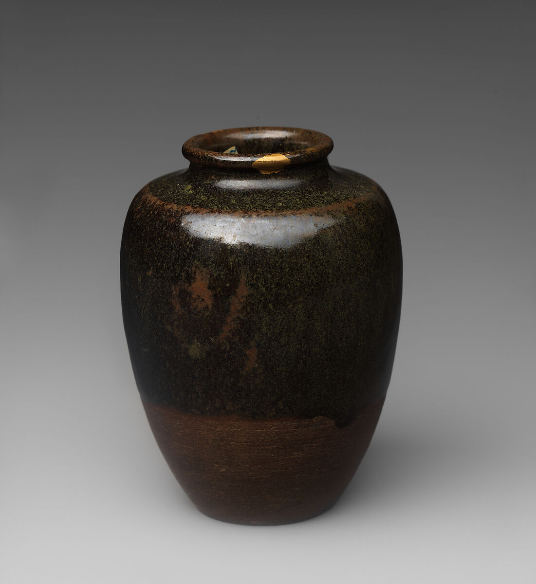 Tea Jar, Clay covered with a speckled glaze (Satsuma ware), Japan