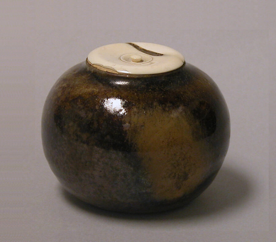 Tea Caddy, Clay covered with a glaze burnt away on one side (Seto ware), Japan