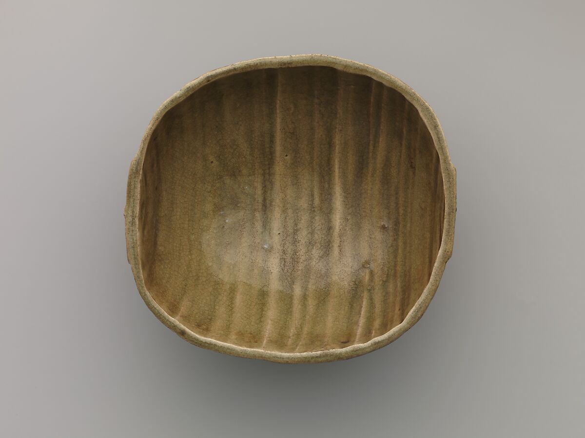 Deep Bowl, Shuntai (Japanese, 1799–1878), Clay covered with a transparent crackled glaze over incised decoration (Mino ware, Ofuke type), Japan