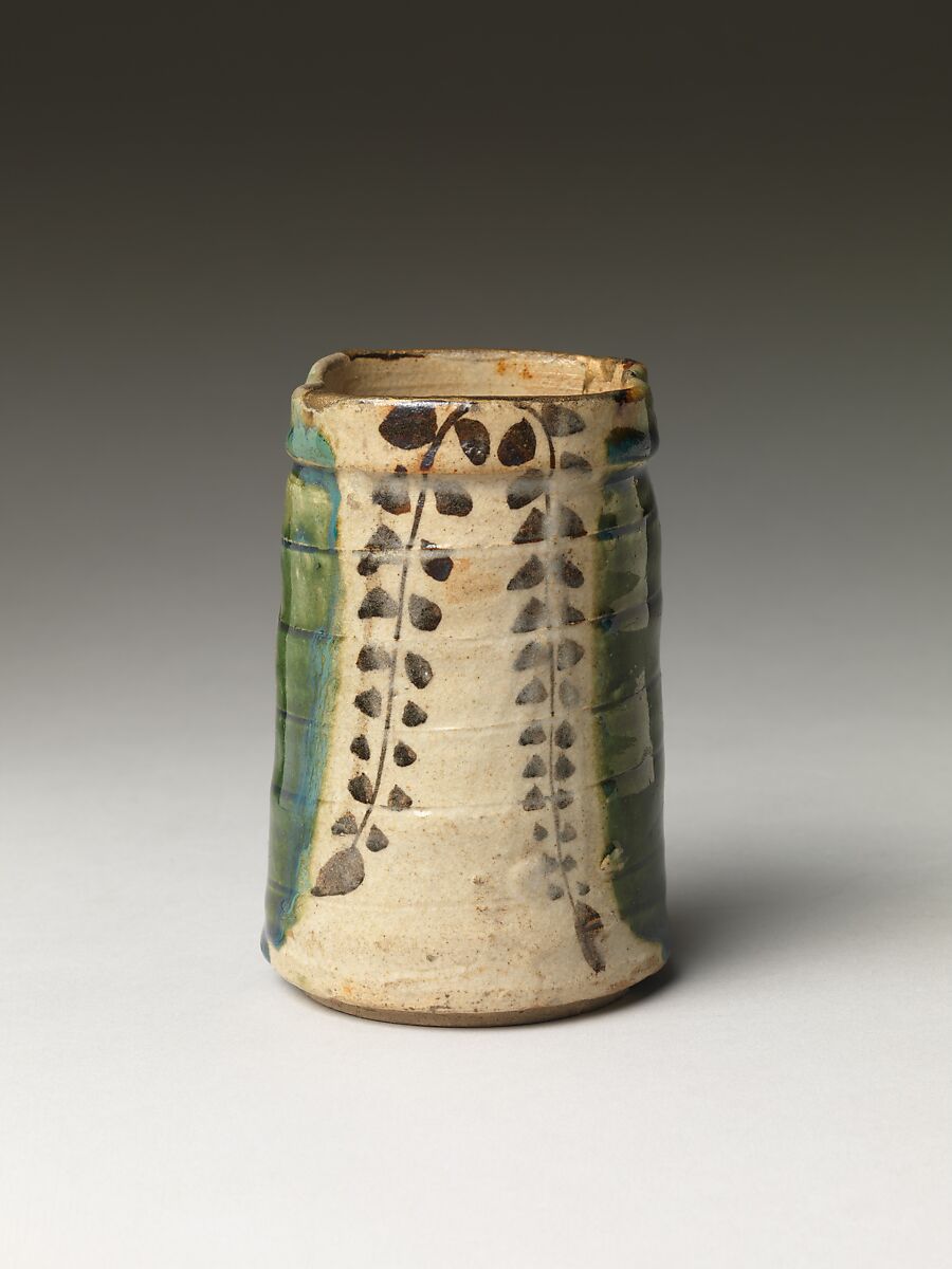 Side Dish (Mukōzuke) with Wisteria Design, Stoneware with copper-green glaze and underglaze iron-oxide decoration (Mino ware, Oribe revival type), Japan 