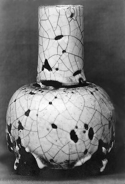 Vase, Shunko (Japanese, 1743–1800), Clay covered with a thick, crackled glaze much congealed, leaving bare spots, Japan 