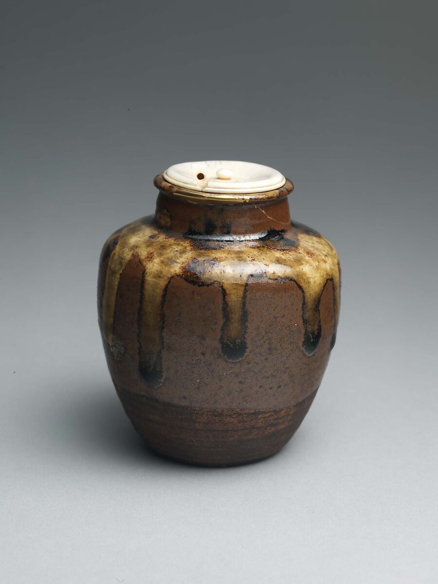 Tea Jar, Clay covered with a thin glaze and with streaks in overglaze (Seto ware), Japan