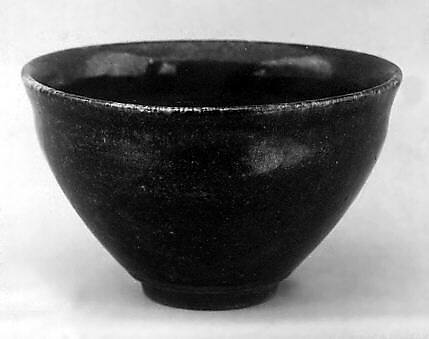 Teabowl, Clay covered with a mottled glaze (Karatsu ware), Japan