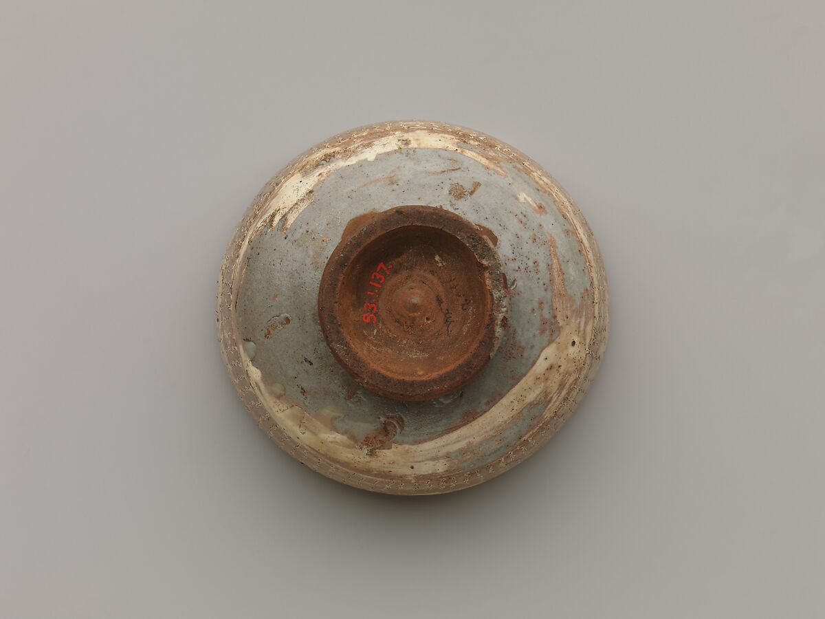 Teabowl, Clay decorated with a mishima design of inlaid slip under a transparent glaze (Mino ware, Shino type), Japan