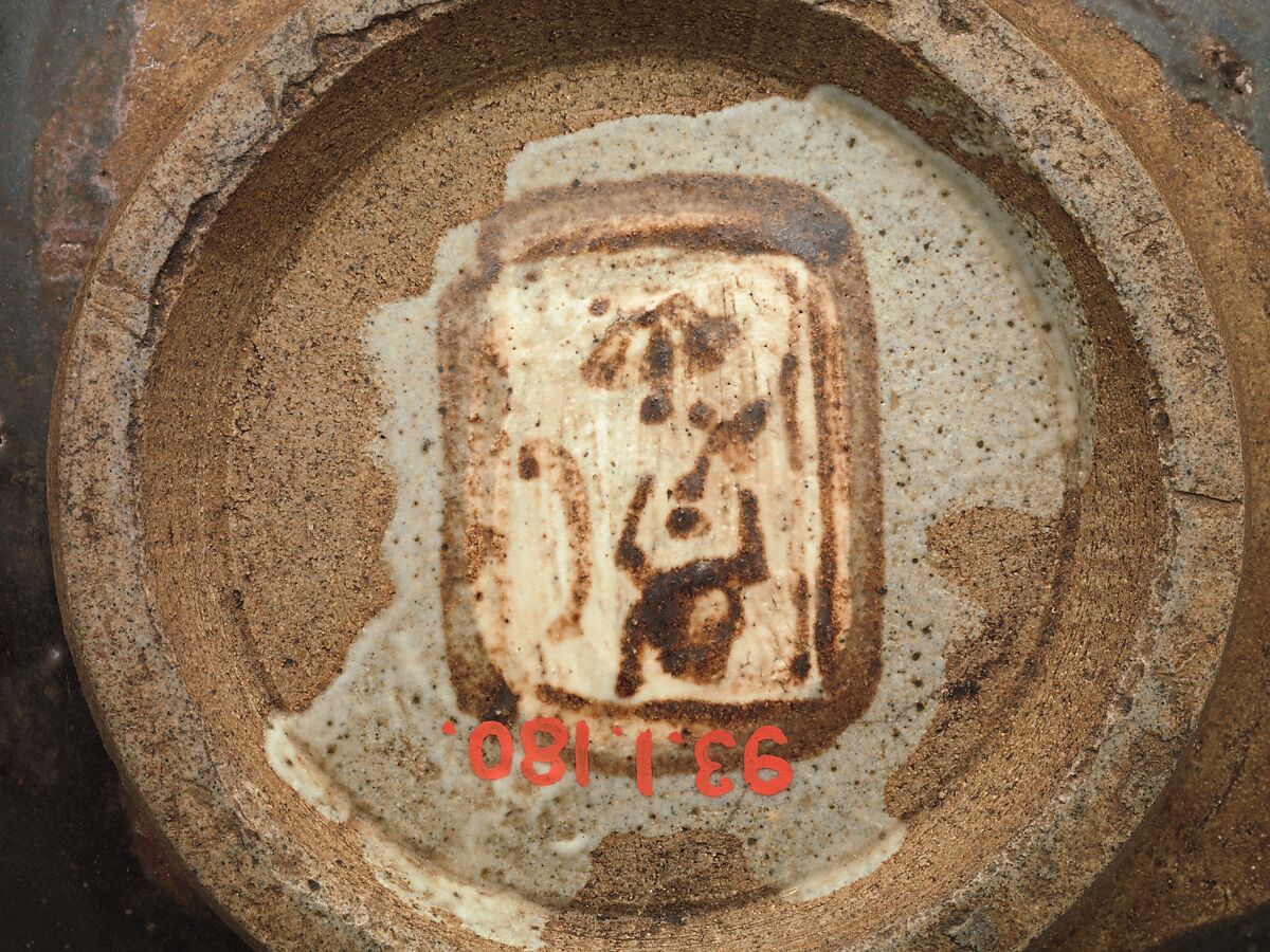 Water Pot, Ogata Kenzan (Japanese, 1663–1743), Clay covered with white and black glazes and decorated on the white parts under the glaze (Kenzan style), Japan