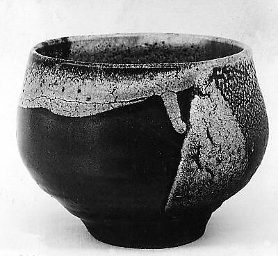 Teabowl, Clay covered with glaze under a second glaze of Satsuma type (Shidoro type), Japan 