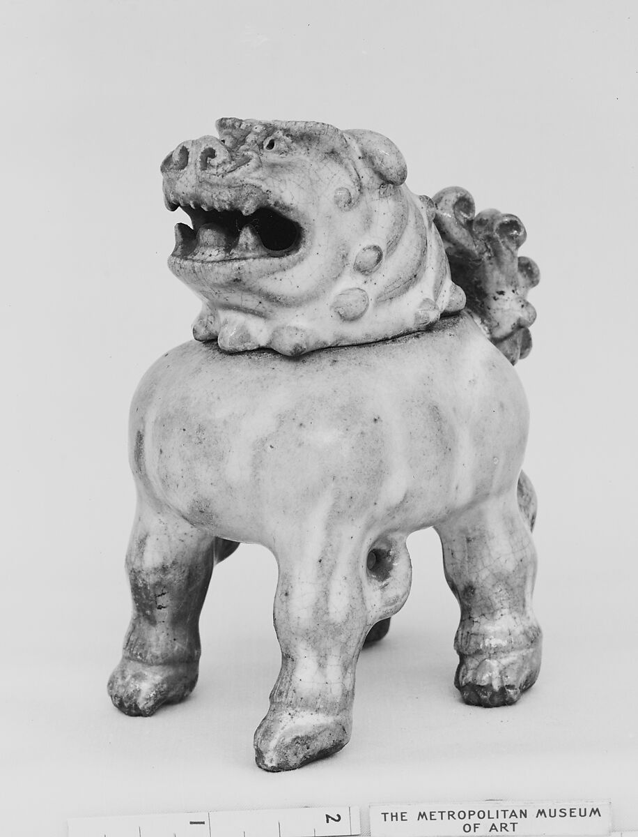 Incense Burner, Clay covered with a transparent glaze clouded with white (Kiyomizu ware), Japan 