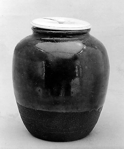 Tea Jar, Clay covered with mottled glaze; left-handed itogiri (Ko Seto type), Japan