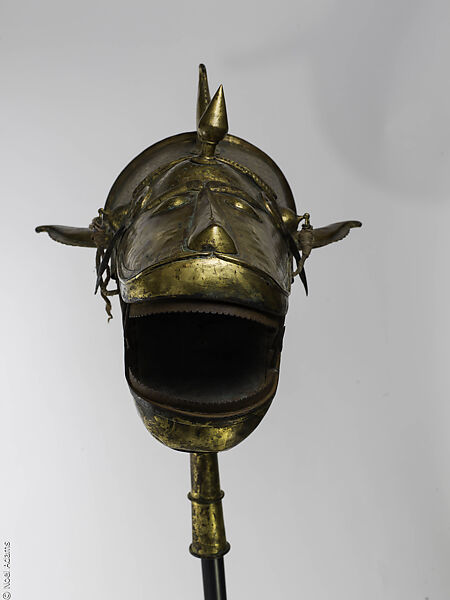 Mahi-maratib (Fish Standard), Gilt copper alloy, iron, rope