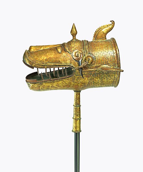Mahi-maratib (Fish Standard), Gilt copper alloy, iron, rope