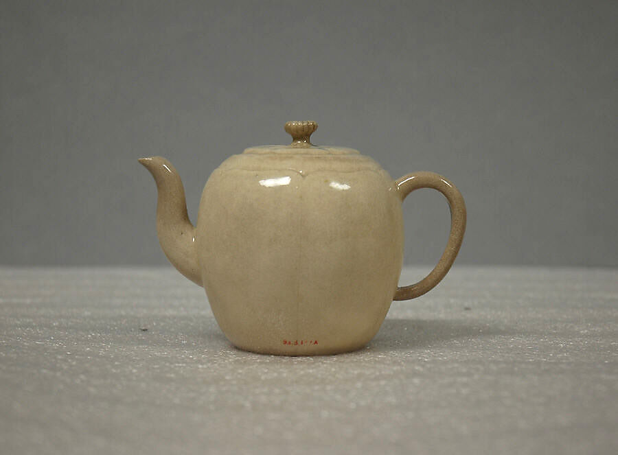 Sencha Teapot (Kyūsu), Stoneware with crackled transparent glaze (Satsuma ware), Japan