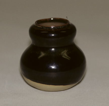 Tea Jar, Paste covered with a glaze; left-handed itogiri (Takatori ware), Japan 