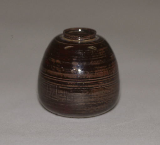 Tea Jar, Clay, right-handed itogiri covered with a thin streaked glaze (Takatori ware), Japan 