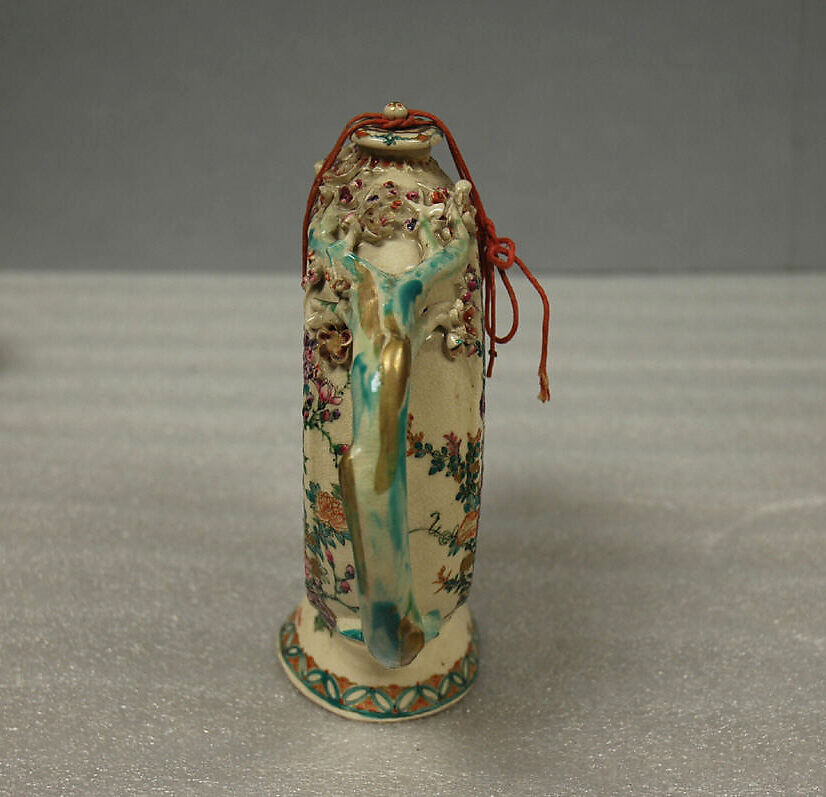 Wine Pot, Clay covered with a finely crackled, transparent glaze; decorated in colored enamels and gold (Satsuma ware), Japan