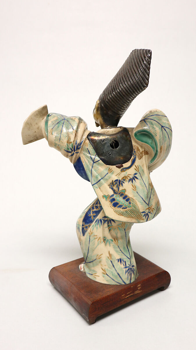 Figure of a Noh Dancer, Clay covered with a crackled transparent glaze; decorated with colored enamels and gold (Kiyomizu ware), Japan