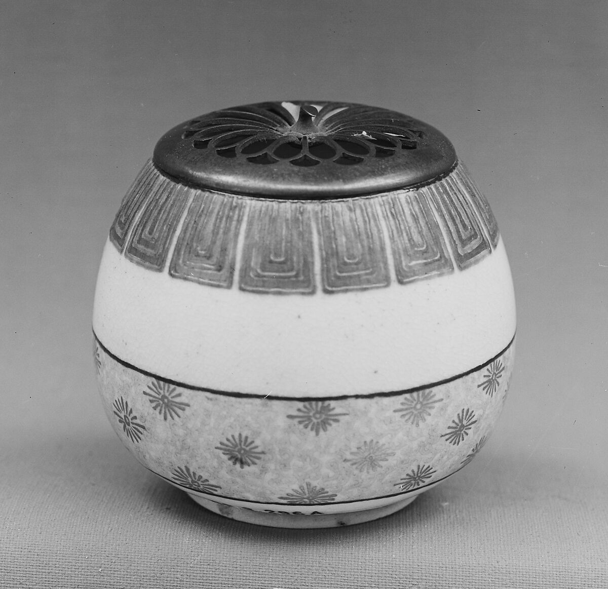 Incense Burner, Clay covered with a crackled glaze and decorated with enamels and gold (Satsuma ware), Japan 