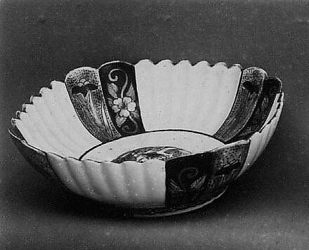 Vegetable Dish, White porcelain decorated with colored enamels (Arita ware), Japan 
