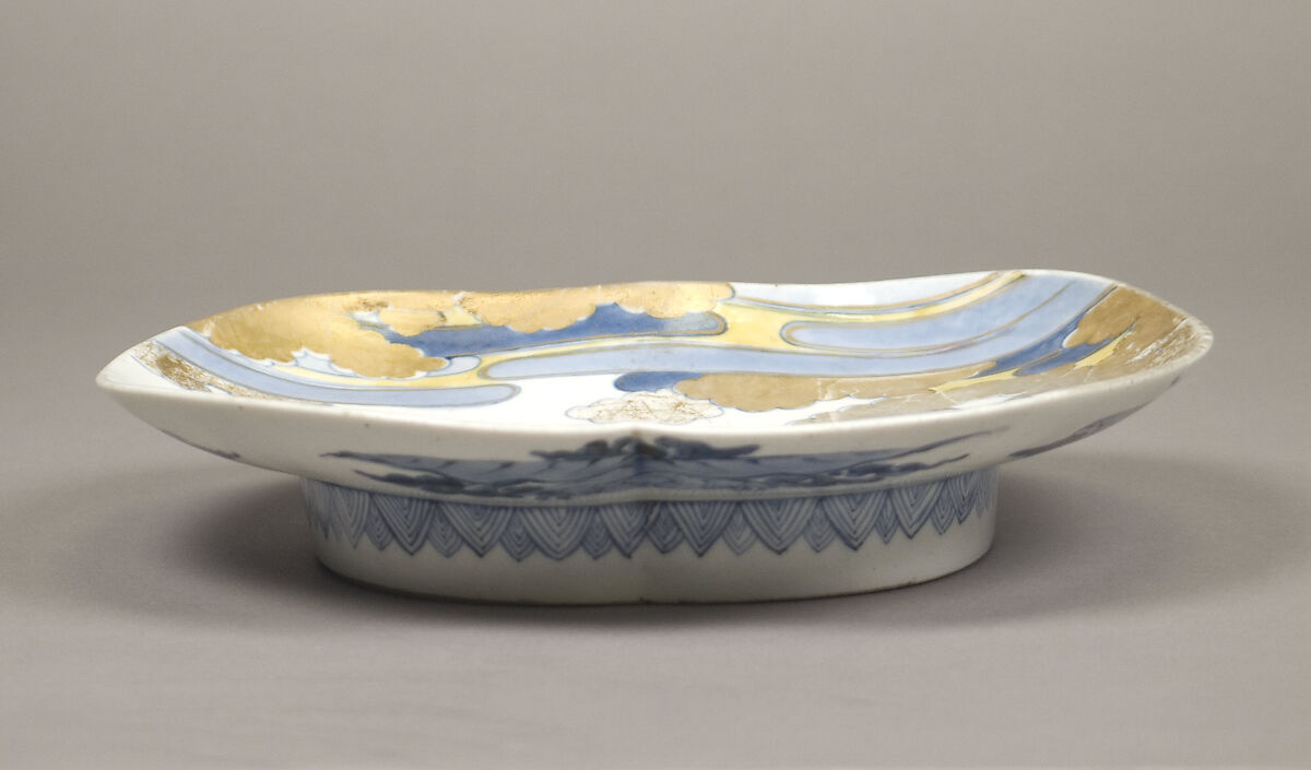Dish with Design of Court Lady by the Gate of a Shinto Shrine, Porcelain with underglaze blue, overglaze enamels, and gold (Hizen ware, Arita type), Japan