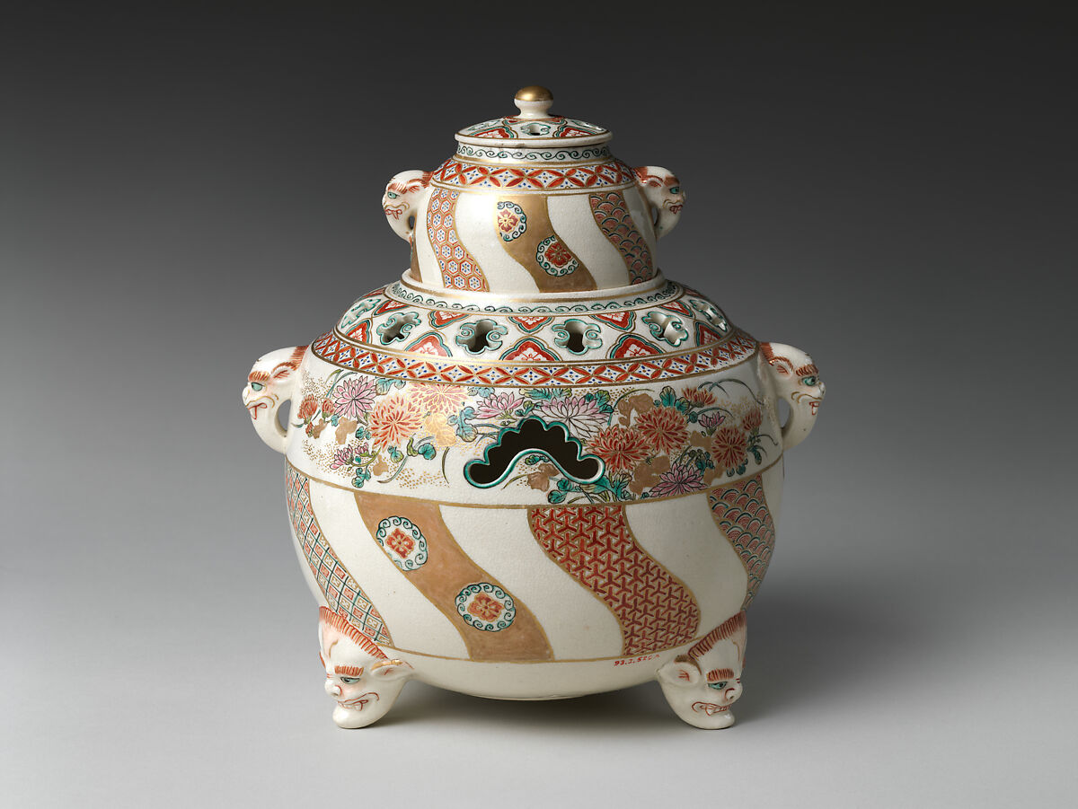 Clove Boiler, Stoneware with polychrome enamels and gold over finely crackled glaze (Satsuma ware), Japan