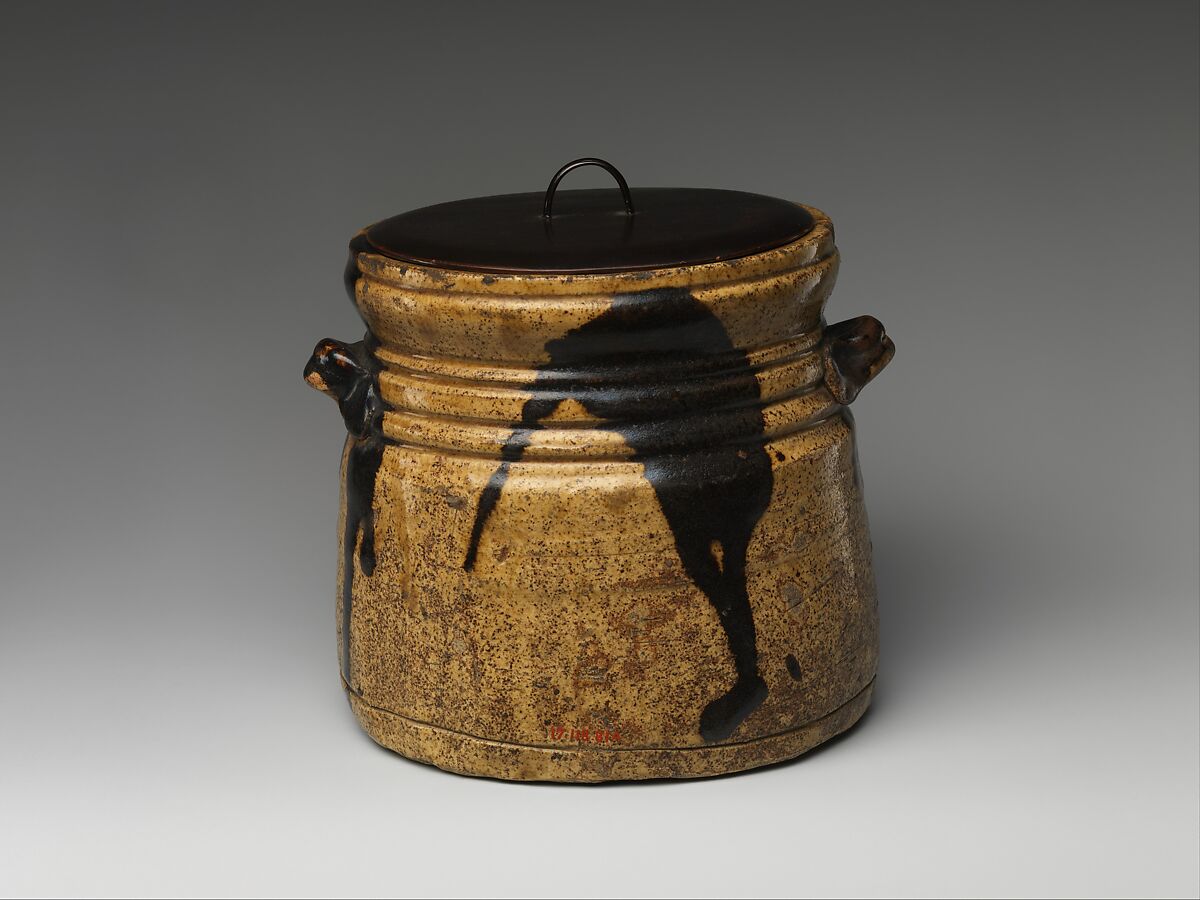 Water jar, Clay covered with glaze and iron-brown splashes; black lacquer cover (Ki [yellow] Seto ware), Japan