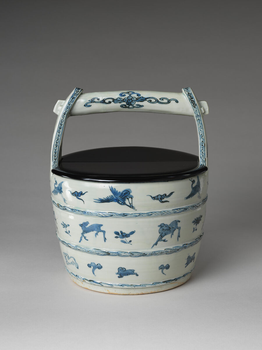 Freshwater jar, Porcelain painted with cobalt blue under a transparent glaze (Jingdezhen ware for Japanese market), China 