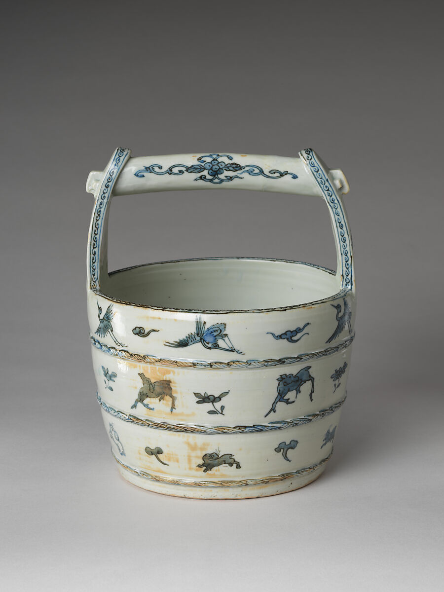 Freshwater jar, Porcelain painted with cobalt blue under a transparent glaze (Jingdezhen ware for Japanese market), China