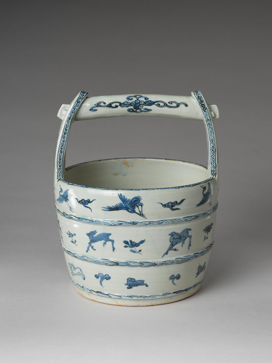 Freshwater jar, Porcelain painted with cobalt blue under a transparent glaze (Jingdezhen ware for Japanese market), China