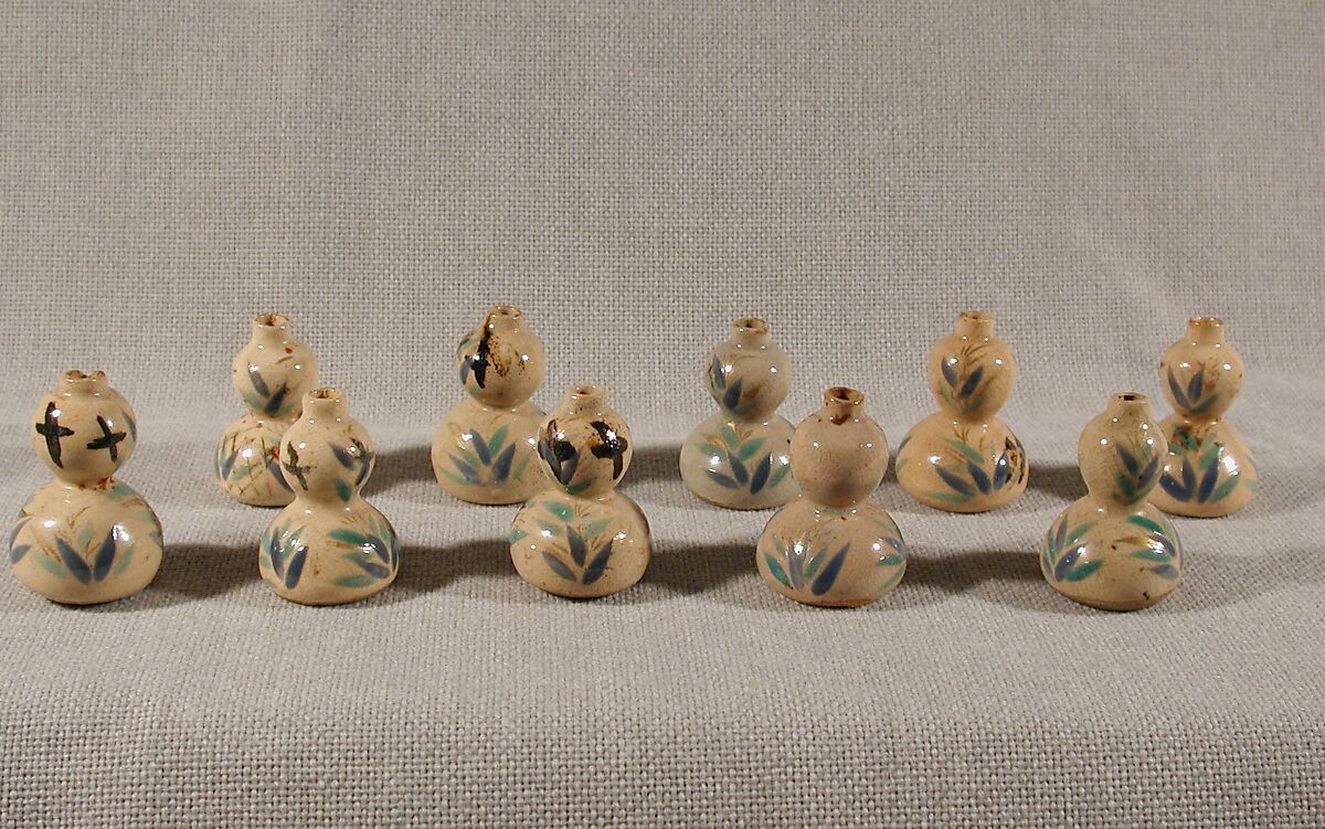 Set of Ten Gourd-Shaped Vessels with Reed Design, Stoneware with overglaze enamels and gold (Kyoto ware), Japan