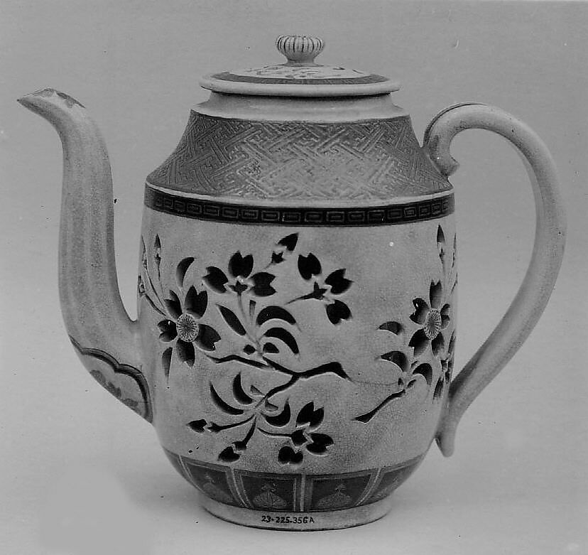 Wine pot, Faience with finely crackled glaze and decorated with colored enamels (Satsuma ware) (Satsuma ware), Japan 