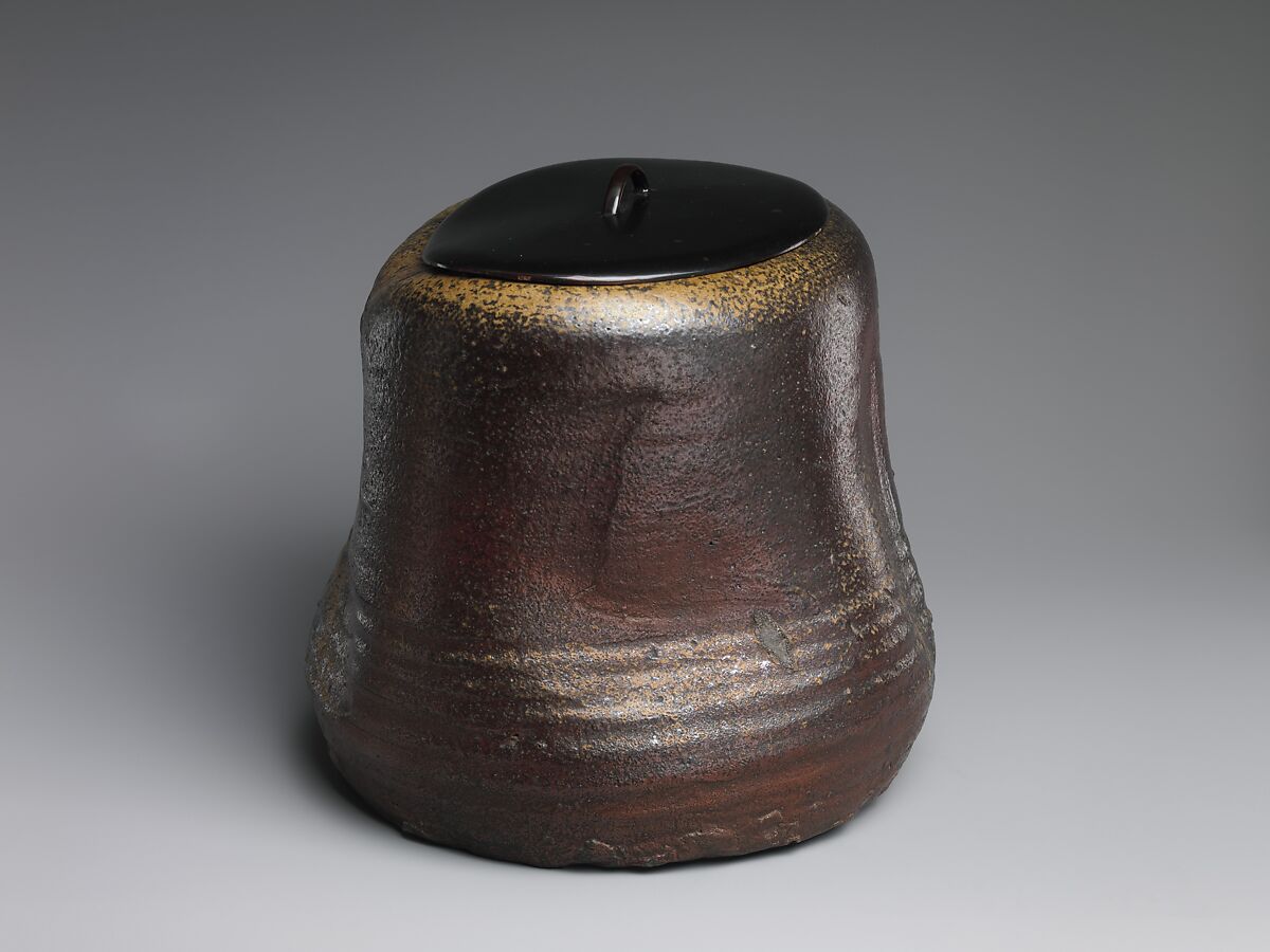 Water pot, Bizen pottery; lacquer cover, Japan