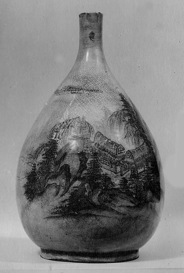 Bottle, Clay, finely crackled glaze with stains; decoration in underglaze blue (Kiyomizu ware), Japan 