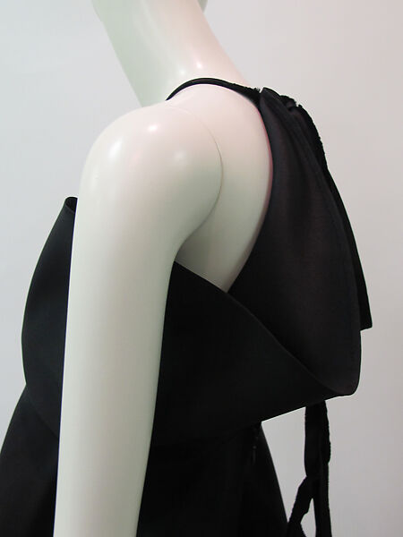 Dress, Yeohlee Teng (American, born Malaysia, 1951), silk, metal, American