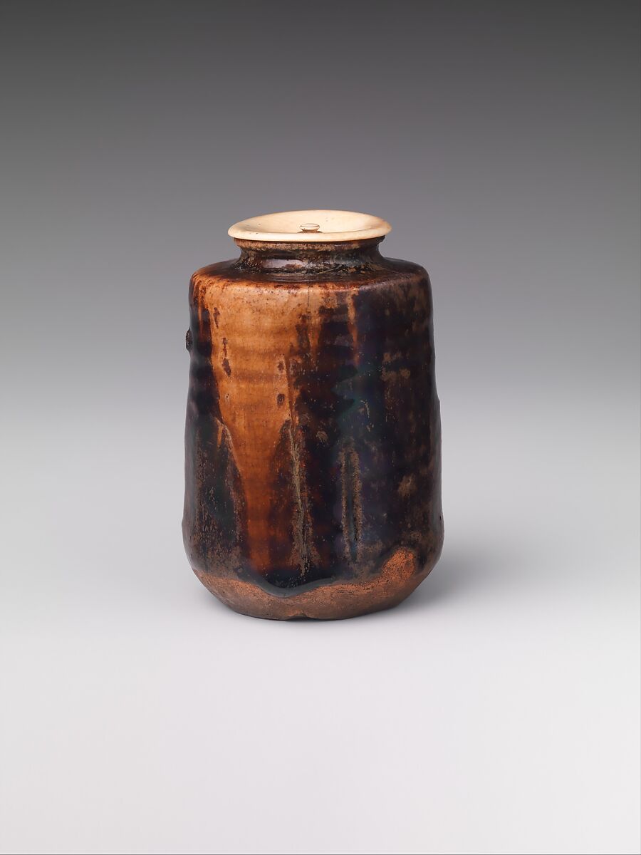 Tea Caddy (Chaire), Stoneware with natural ash glaze (Ko-Seto ware), Japan 