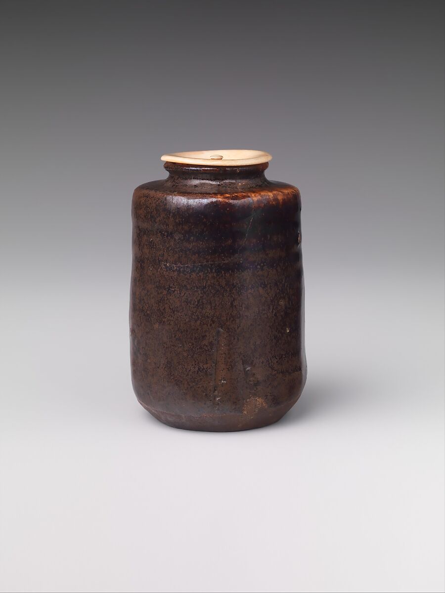 Tea Caddy (Chaire), Stoneware with natural ash glaze (Ko-Seto ware), Japan