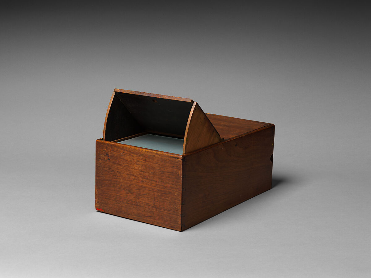 [Camera Obscura], Unknown, Wood, glass, optics