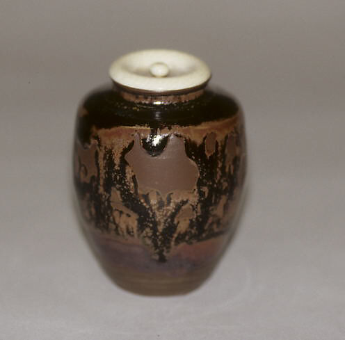 Tea jar, Clay, underglaze with large areas of dark brown overglaze, showing slight iridescence (Takatori ware), Japan 