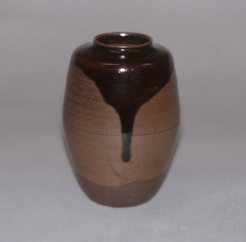 Tea jar, Clay; thin brown underglaze and rich brown overglaze (Takatori ware), Japan 